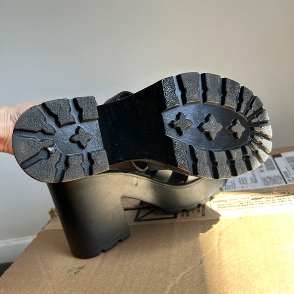 ROC Boot Australia Fisherman Chunky Platform Sandal - Picture 2 of 6